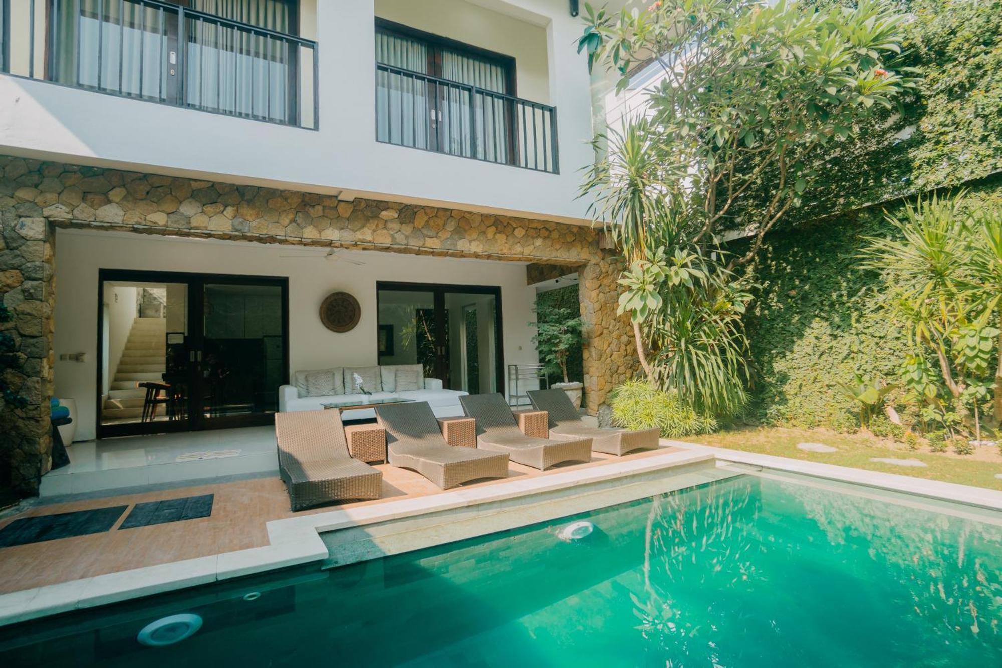 Villa C31 Seminyak Экстерьер фото