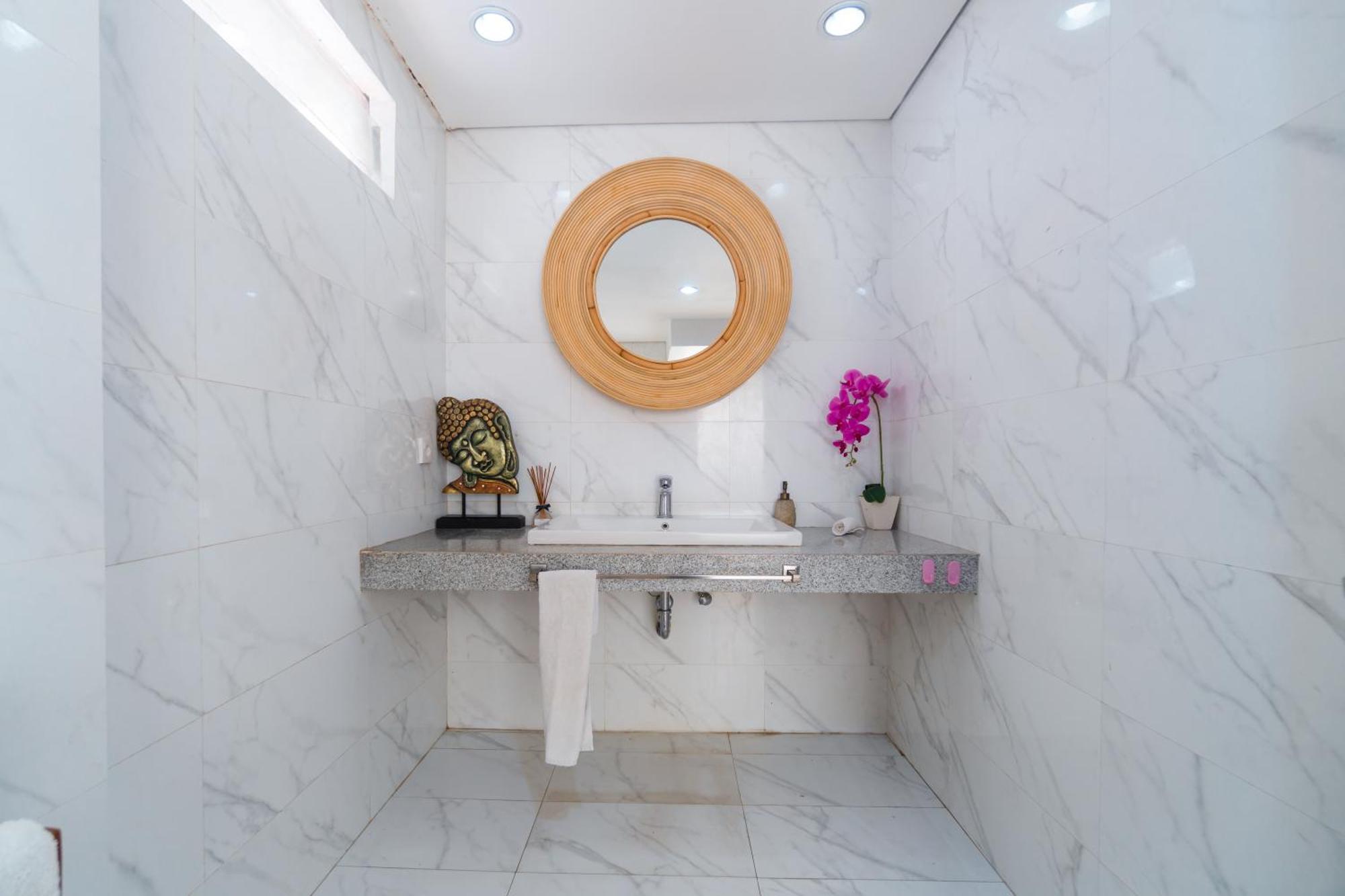 Villa C31 Seminyak Экстерьер фото